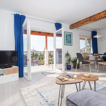 Komfortable Mit Terrasse Und Garten Apartment